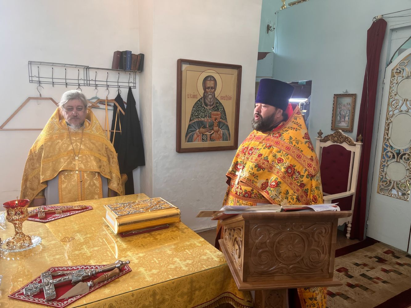 Празднование 25-летие священнической хиротонии настоятеля храма Покрова Божией Матери Иеромонаха Ефрема (Босых С.А.)